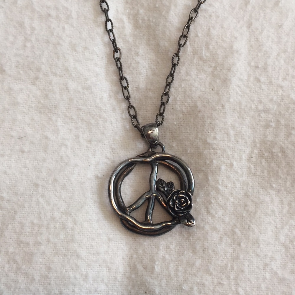 Artisan made peace necklace☮️
